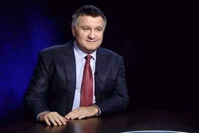 Александр Лукашенко - Арсен Аваков - Аваков назвал Лукашенко параноиком и сумасшедшим - real-vin.com - Украина - Белоруссия - Польша - Литва