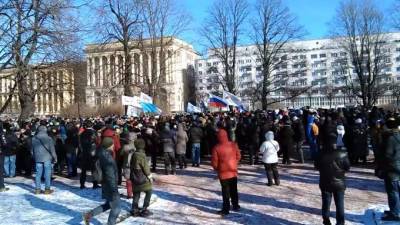 Борис Немцов - Петербуржца оштрафовали на 10 тысяч за плакат на марше памяти Немцова - piter.tv - Россия - Санкт-Петербург