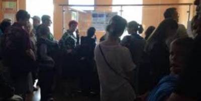 "Люди сидят с 7 утра": харьковчан огорошила очередь в девятой поликлинике, фото - kharkov.politeka.net - Харьков