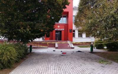 В Беларуси мужчина поджег себя у здания РОВД. 18+ - korrespondent.net - Белоруссия
