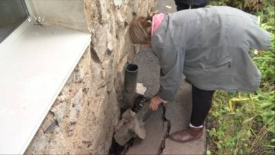 В Уфе жители многоэтажки жалуются на опасную яму - bash.news - Уфа
