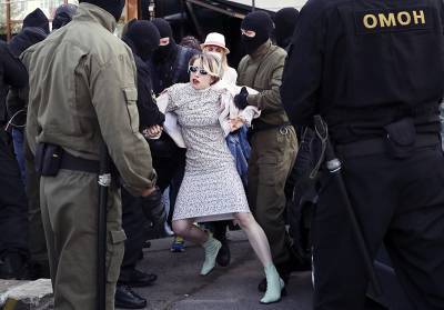 Наталья Ганусевич - Очередной марш протеста в Минске закончился массовыми задержаниями - tvc.ru - Белоруссия - Минск
