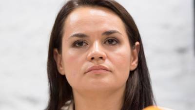 Светлана Тихановская - Тихановская пригрозила задерживающим женщин силовикам рассекречиванием их имен - gazeta.ru - Белоруссия - Минск