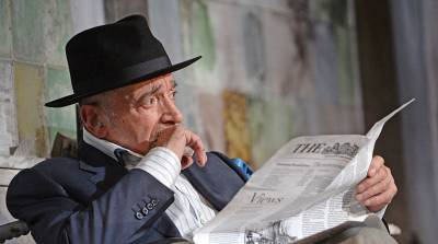 Валентин Гафт - Ольга Остроумова - Перенесший инсульт Валентин Гафт встретит юбилей в кругу семьи - gazeta.ru - РСФСР