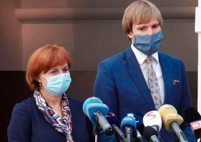 Адам Войтех - Главный санитарный врач Чехии заразилась коронавирусом - vinegret.cz - Чехия