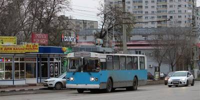 В Волгограде женщине-кондуктору сломали ребра и вывихнули пальцы за требование надеть маску - ruposters.ru - Волгоград