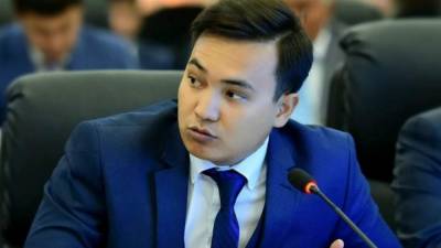 Касым-Жомарт Токаев - Сокращение в госорганах мы должны начать не с исполнителей, а с руководителей – эксперт - zakon.kz - Казахстан