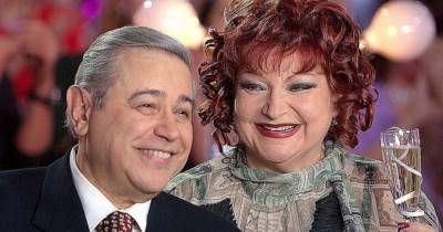 Евгений Петросян - Елена Степаненко - Иван Ургант - Поклонники заметили лайки Петросяна на колкостях в адрес Степаненко - ren.tv