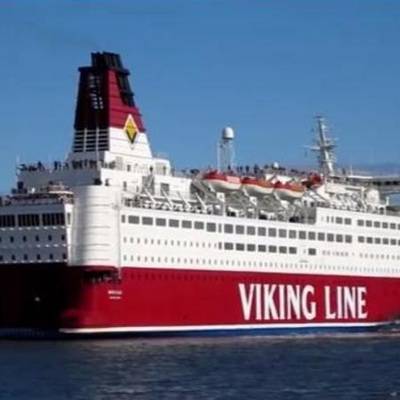 Пассажирский паром компании "Викинг лайн" сел на мель недалеко от Аландских островов в Финляндии - radiomayak.ru - Финляндия - Стокгольм - Турку