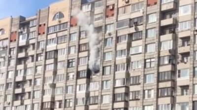 Из-за пожара на Кораблестроителей эвакуировали несколько человек - piter.tv - Санкт-Петербург