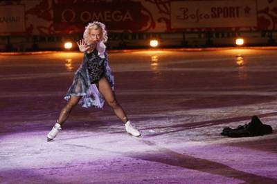 Оксана Баюл - Олимпийская чемпионка рассказала о калечащих себя фигуристках - lenta.ru