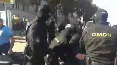 Александр Лукашенко - В Гомеле произошли столкновения между протестующими и сотрудниками ОМОН - news.am - Белоруссия - Минск - Гомель