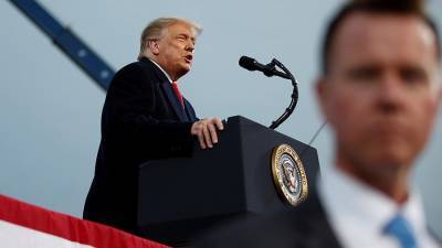 Дональд Трамп - Задержана подозреваемая в отправке Трампу письма с ядом женщина - iz.ru - США - Вашингтон - Канада - шт. Нью-Йорк