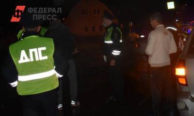На Среднем Урале пешеход уселся на проезжую часть и погиб - fedpress.ru - Свердловская обл.