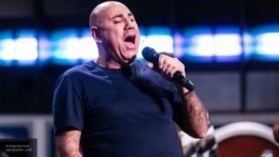 Евгений Петросян - Иосиф Пригожин - Татьяна Брухунова - "Куда делась шевелюра?": фото молодого Пригожина с усами позабавило фанатов - politros.com