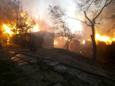 Под Одессой произошел пожар в дачном поселке - golos.ua - Одесса - Гсчс