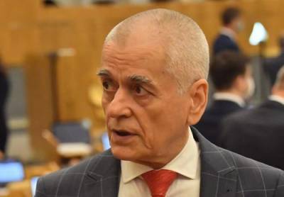 Геннадий Онищенко - Онищенко считает, что введение четырехдневной рабочей недели может привести к росту алкоголизма в РФ - argumenti.ru - Россия