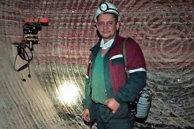 Бастующего белорусского шахтера вытащили из шахты и увезли в психдиспансер - mk.ru