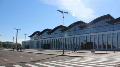 Нурсултан Назарбаев - В аэропорту столицы организуют новое место для анкетирования. Сейчас там не соблюдаются саннормы - informburo.kz