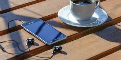 Samsung запатентовал прозрачный смартфон - detaly.co.il