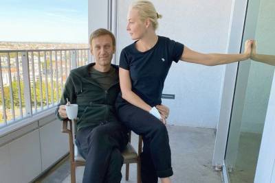 Алексей Навальный - Навальный сообщил, кто спас его от смерти - real-vin.com - Украина - Германия - Омск