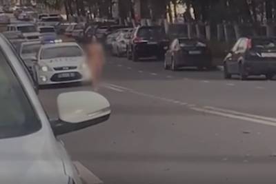 Гулявшая голой по дорогам российская телеведущая госпитализирована - lenta.ru - Россия - Московская обл. - Раменское