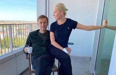 Алексей Навальный - «Это важнейшая улика»: Навальный потребовал вернуть ему одежду, изъятую в омской больнице - bloknot.ru - Германия