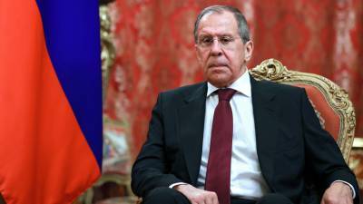 Сергей Лавров - Лавров счел возможные санкции США за сотрудничество с Ираном незаконными - gazeta.ru - Россия - Китай - США - Вашингтон - Англия - Германия - Франция - Иран