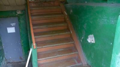 Лестница в доме на Богданова, 50а, может обрушиться вместе с людьми - penzainform.ru