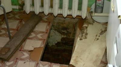 В доме на Ново-Тамбовской провалился деревянный пол - penzainform.ru