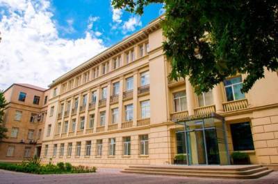 Минобразования: у 95 учащихся и 26 сотрудников обнаружен COVID - aze.az - Азербайджан - район Абшеронский