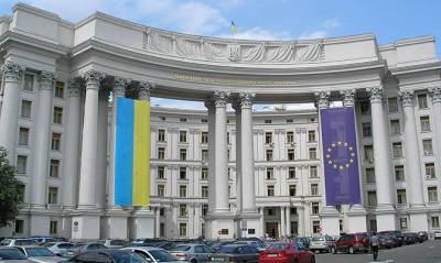Эмине Джапарова - МИД не получал от ЕС никакой информации о пересмотре «безвиза» - capital.ua - Украина - Киев
