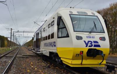 Тарифы на железнодорожные перевозки должен устанавливать независимый регулятор, - эксперт - rbc.ua