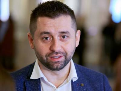 Виктор Небоженко - Давида Арахамия - Политолог о заявлении Арахамии по местным выборам: это политический скандал - golos.ua