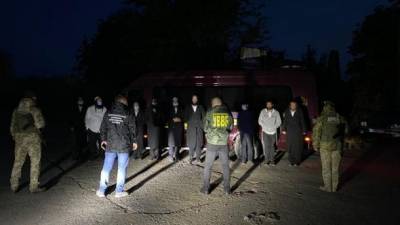Пытались пересечь границу в обход: пограничники задержали группу хасидов-паломников - ru.espreso.tv - Украина - Умань