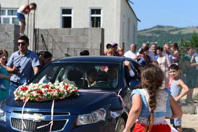 В Ингушетии запретили длинные свадебные кортежи - lenta.ru - респ. Ингушетия - район Назрановский