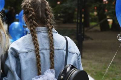 В Москве 12-летняя дочь известного дизайнера не вернулась из школы - aif.ru - Москва