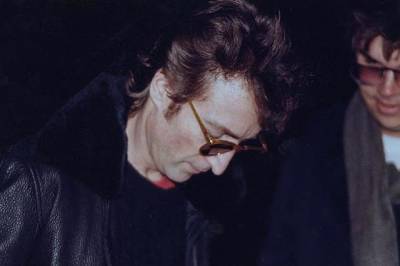 Джон Леннон - Йоко Оно - Убийца Джона Леннона впервые извинился перед Йоко Оно - aif.ru - Англия - Нью-Йорк