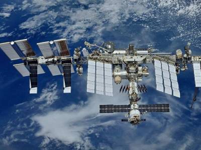 Джеймс Брайденстайн - МКС изменила орбиту для уклонения от неопознанного космического мусора - golos.ua - США - Украина