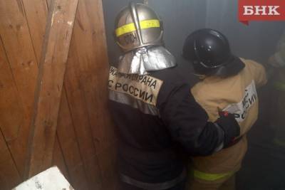 В Коми пожарные спасли мужчину - bnkomi.ru - респ. Коми - Ухты