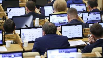 В России утвердили запрет принимать депутатов в члены общественных палат - eadaily.com - Россия