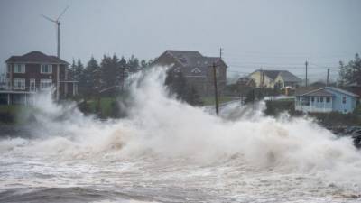 Ураган «Тедди» ударил по восточному побережью Канады - ru.slovoidilo.ua - Украина - Canada - провинция Новая Шотландия