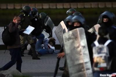 На протестной акции в центре Минска слышны выстрелы - eadaily.com - Минск - Петропавловск