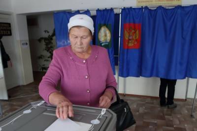 «Потому что там пахать надо»: политтехнолог Алена Август объяснила, как уборщица стала главой села - radiokp.ru