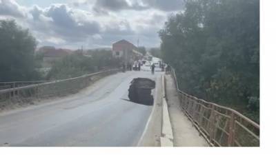 В Буйнакском районе Дагестана обрушился автомобильный мост - piter.tv - респ. Дагестан - Буйнакск - район Буйнакский