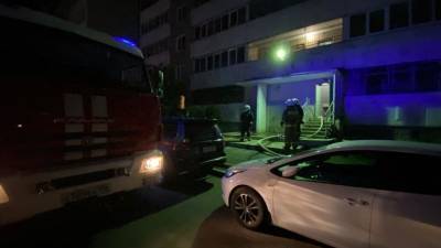 На пожаре в 9-этажном доме погибла женщина. 48 человек эвакуированы - newdaynews.ru - Екатеринбург - Свердловская обл.