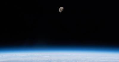 Джеймс Брайденстайн - NASA рассчитывает использовать Луну для поиска внеземной жизни - popmech.ru - США