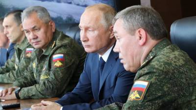 Валерий Герасимов - Генерал Герасимов напомнил об активности НАТО у российских границ - vesti.ru - Россия - США - Балтийск