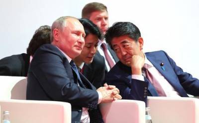 Синдзо Абэ - Путин - Экс-премье Японии Синдзо Абэ назвал факторы, ставшие препятствиями для заключения мирного договора с Россией - argumenti.ru - Россия - Крым - Япония