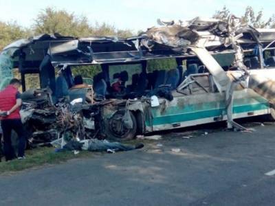 Автобус смяло, как бумагу: жуткая авария с семью жертвами попала на видео - bloknot.ru - Калининград - Калининградская обл.